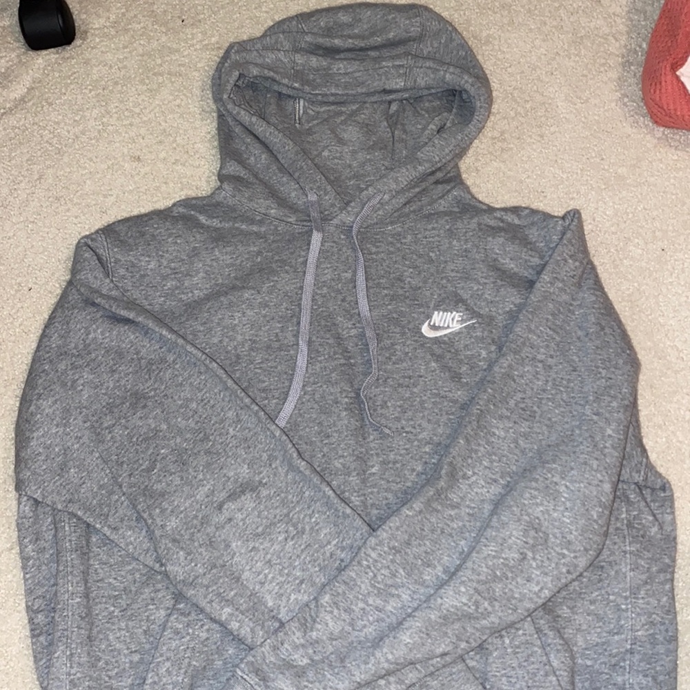 Grey nike sweatshirt